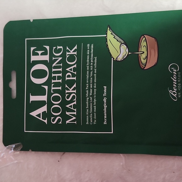 NEW!!  Make Up Gift Set!!! Excellent Deal!! - Picture 6 of 14